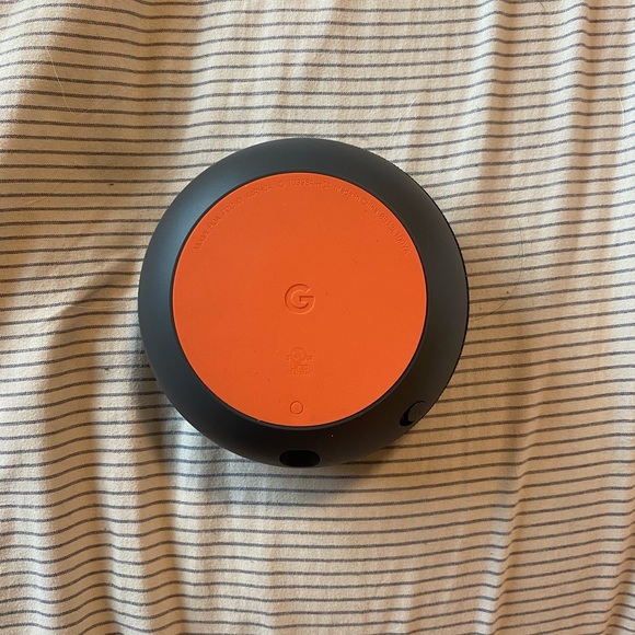 Google Home Mini - Picture 4 of 5
